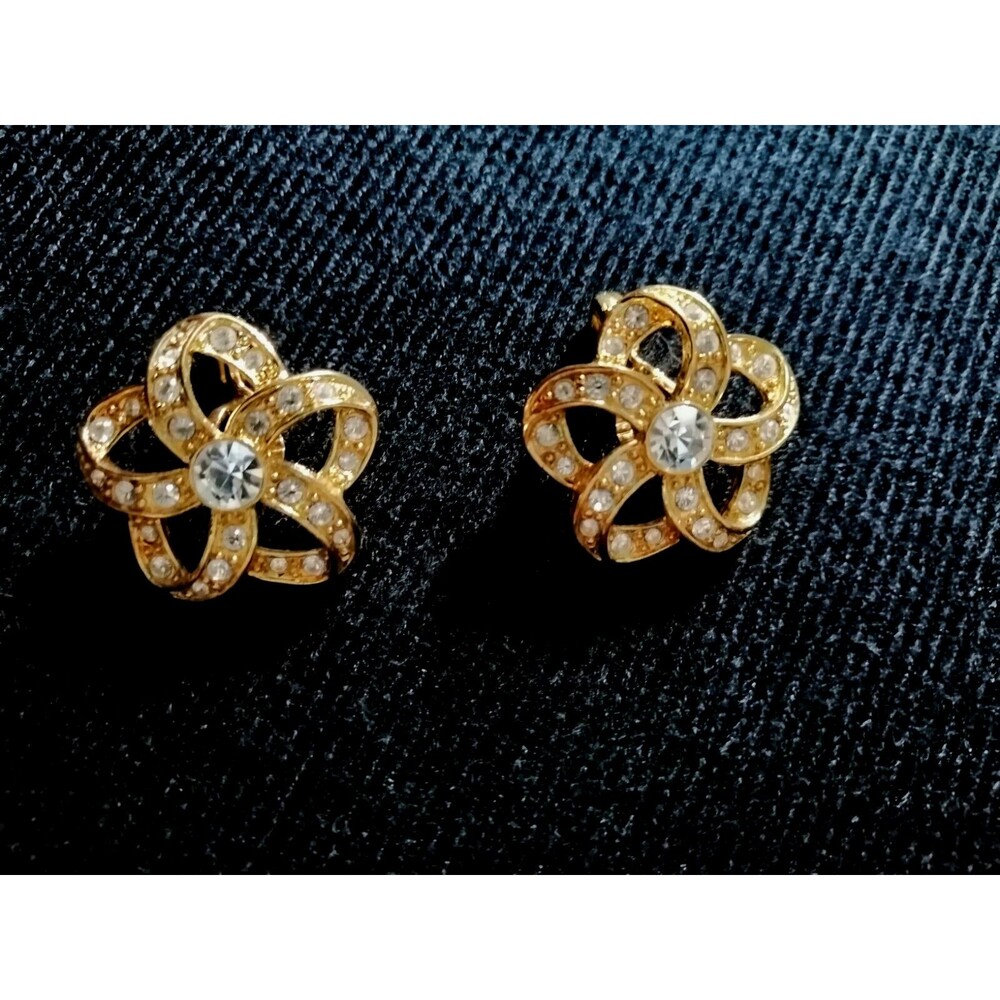 Vintage Rhinestone Gold Tone Flower Clip On Statement Earrings Signed Monet?